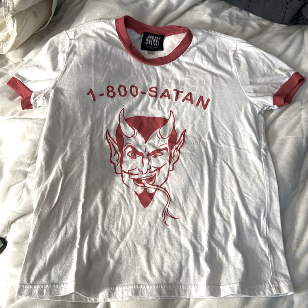 Mary Wyatt 1800 satan shirt